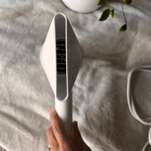 T3 Aireluxe Hair Dryer - Picture 4 of 4